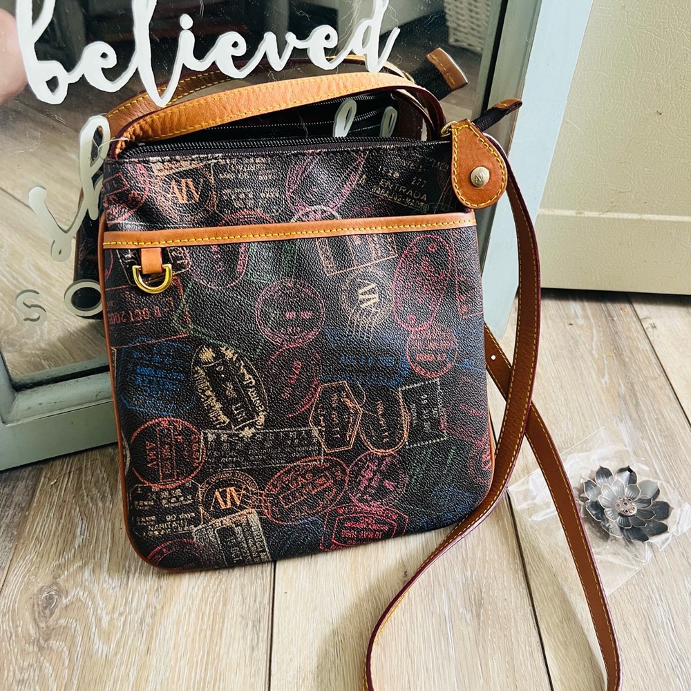 ALV Andare Lontano Viaggiando ITALIAN LEATHER crossbody purse “Passport stamp”